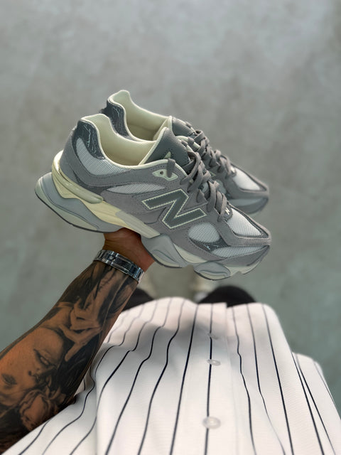 New Balance 9060 Grigia