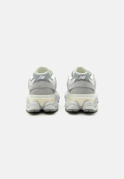 New Balance 9060 Grigia